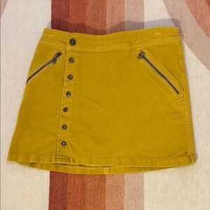 Kuhl corduroy Mustard Button-Up Women's mini Skirt size 4